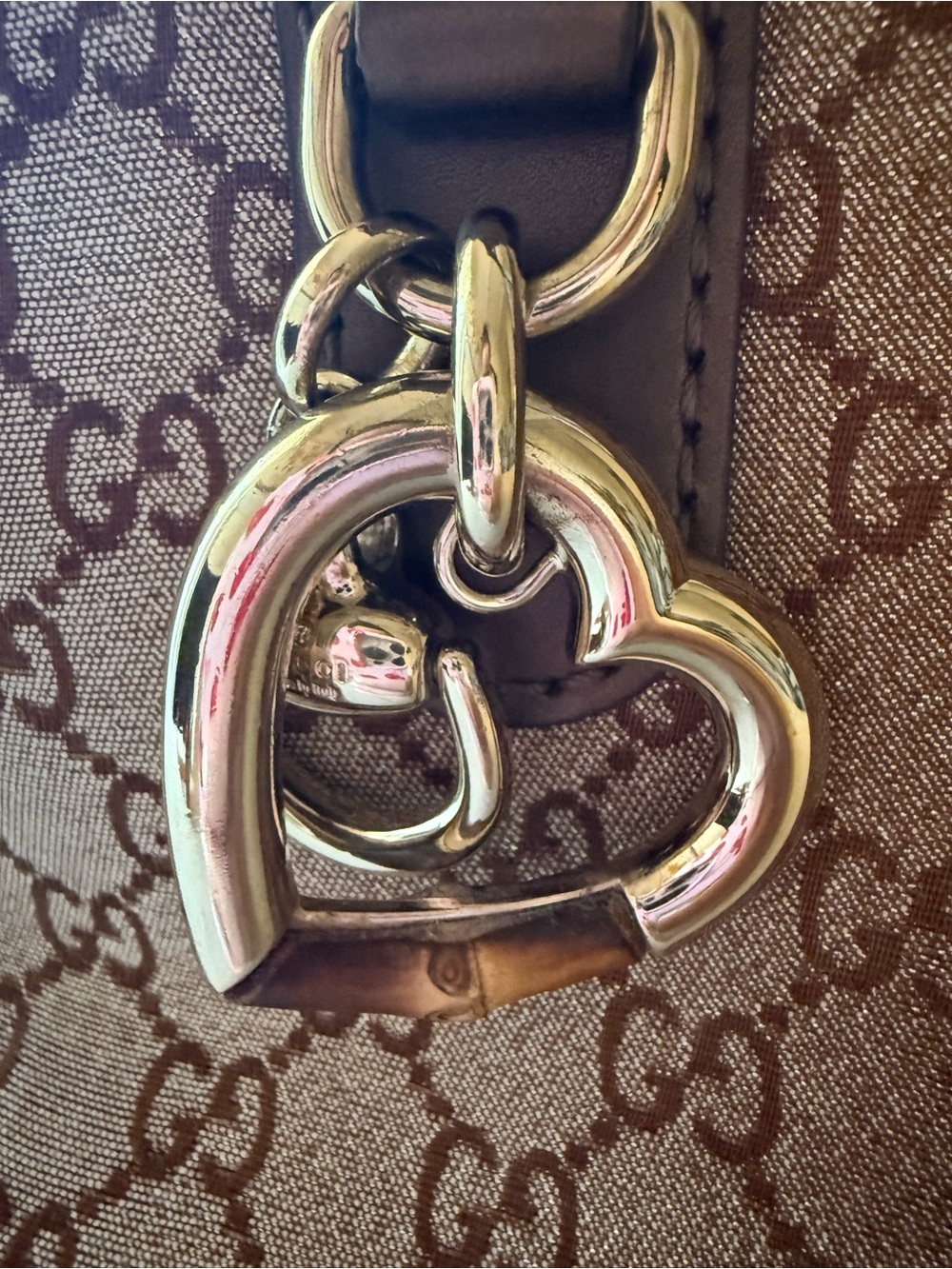 GUCCI Beige Metallic GG Canvas Heart-Bit Handbag - Picture 4 of 10